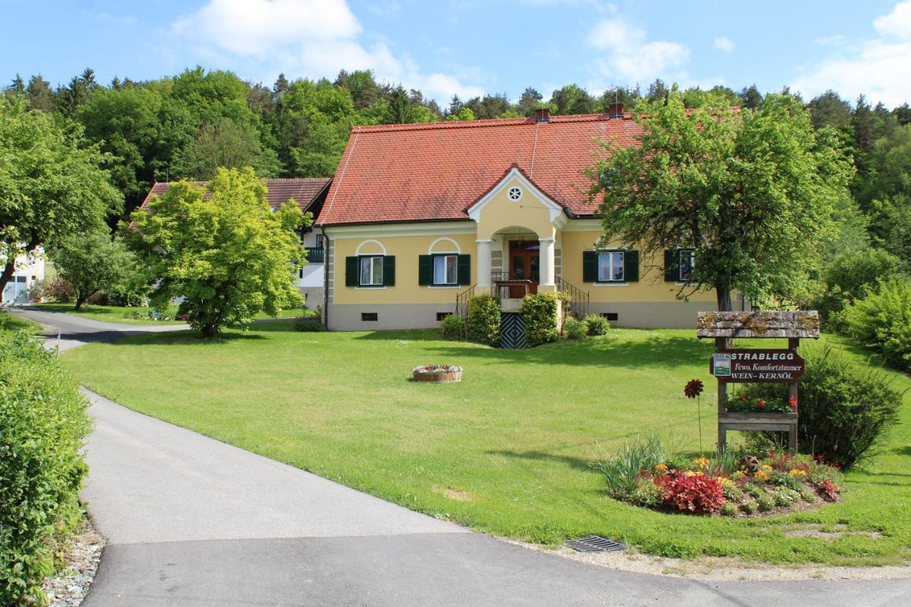 Winzerhof Strablegg Villa Großklein Eksteriør billede